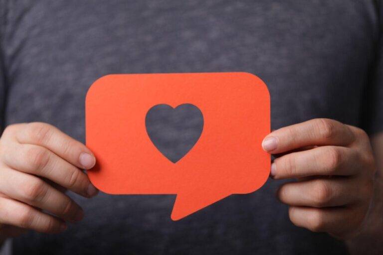 Creating a Seamless Brand Experience: How to Maintain Consistency Across Social Media Channels